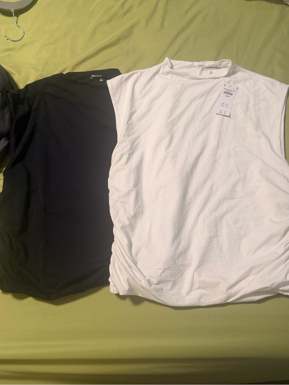 Abercrombie & Fitch Black and White Sleeveless Muscle Tank Tops